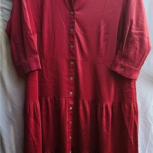Elegant Burgundy Button-Up Dress
